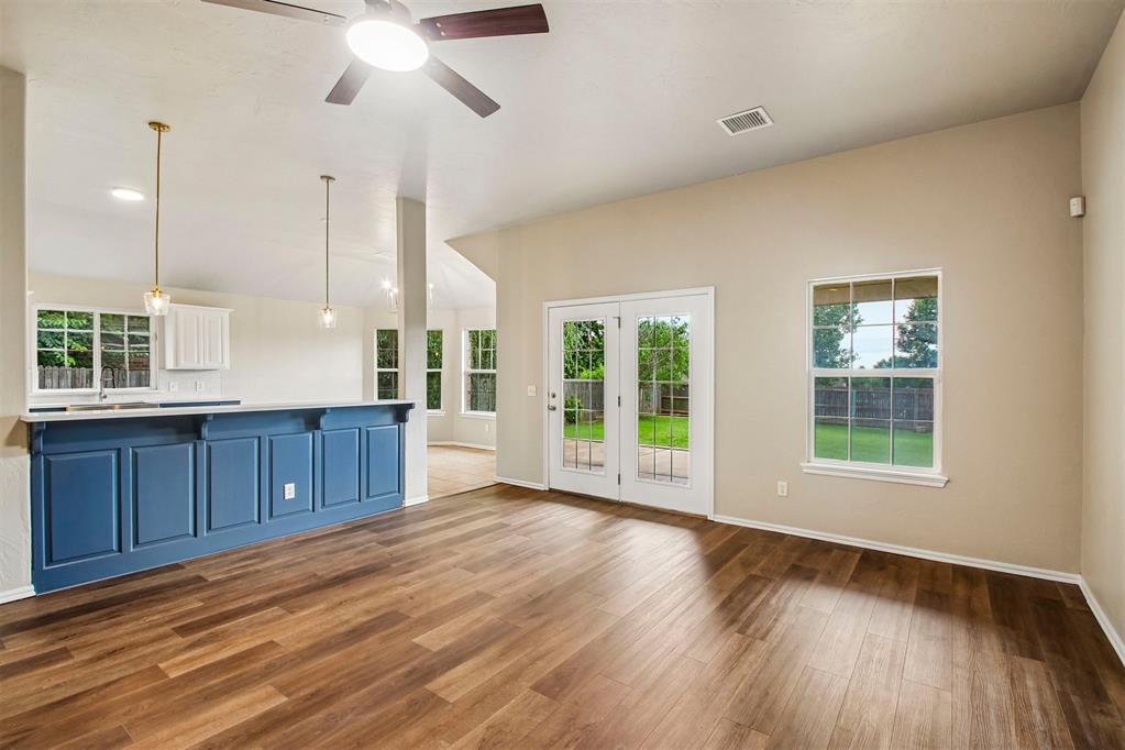 300 Ridge Lake Boulevard Property Photo 4