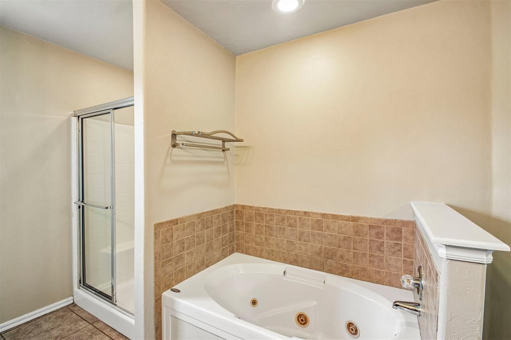 300 Ridge Lake Boulevard Property Photo 29
