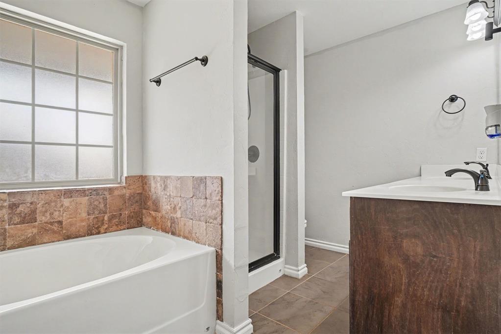 11304 Nw 99th Street Property Photo 15