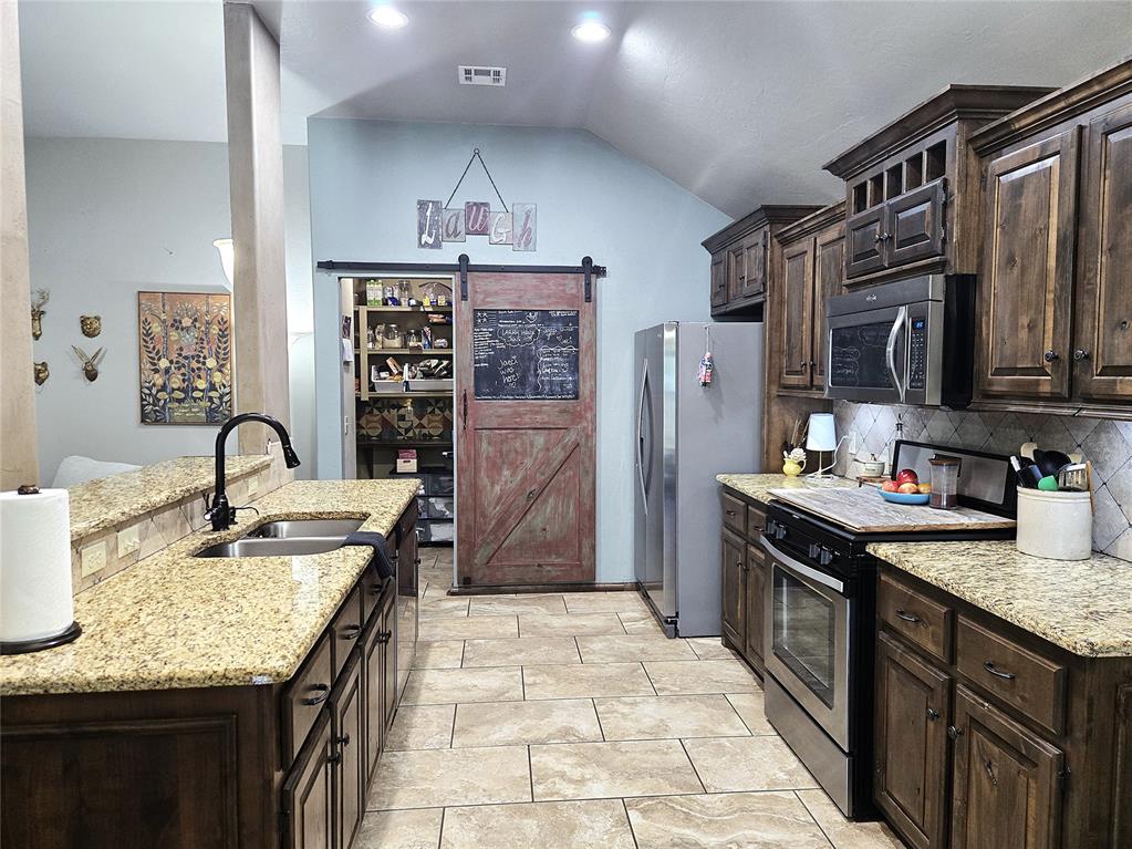 8901 Sw 36th Street Property Photo 7
