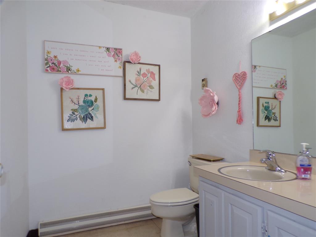 506 E 6th Street Property Photo 20