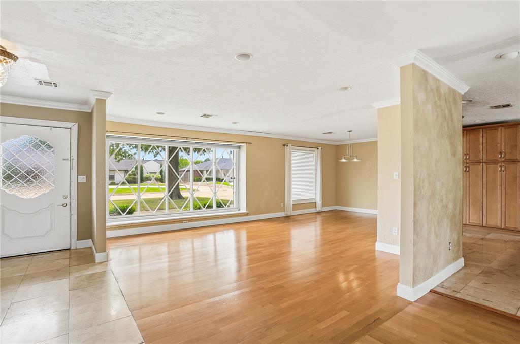 1309 Westchester Drive Property Photo 6