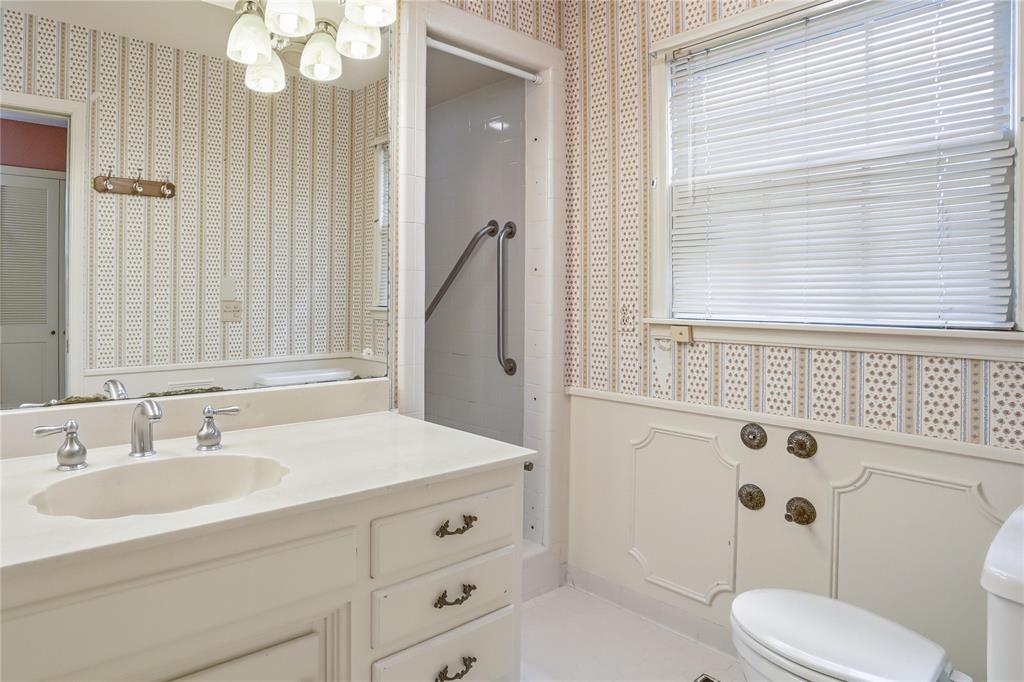 1309 Westchester Drive Property Photo 19