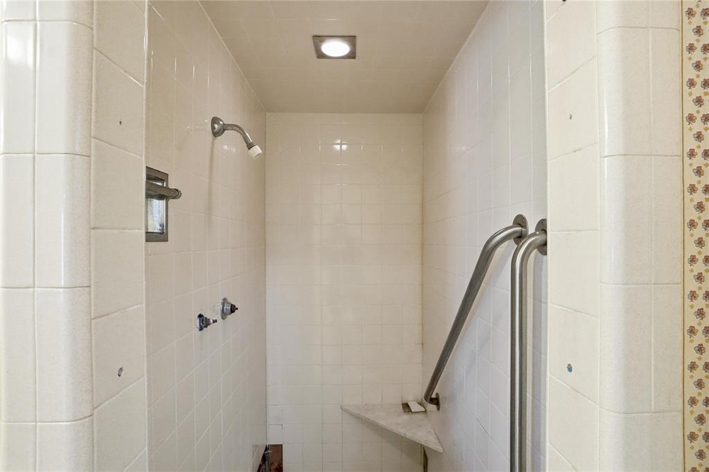 1309 Westchester Drive Property Photo 21