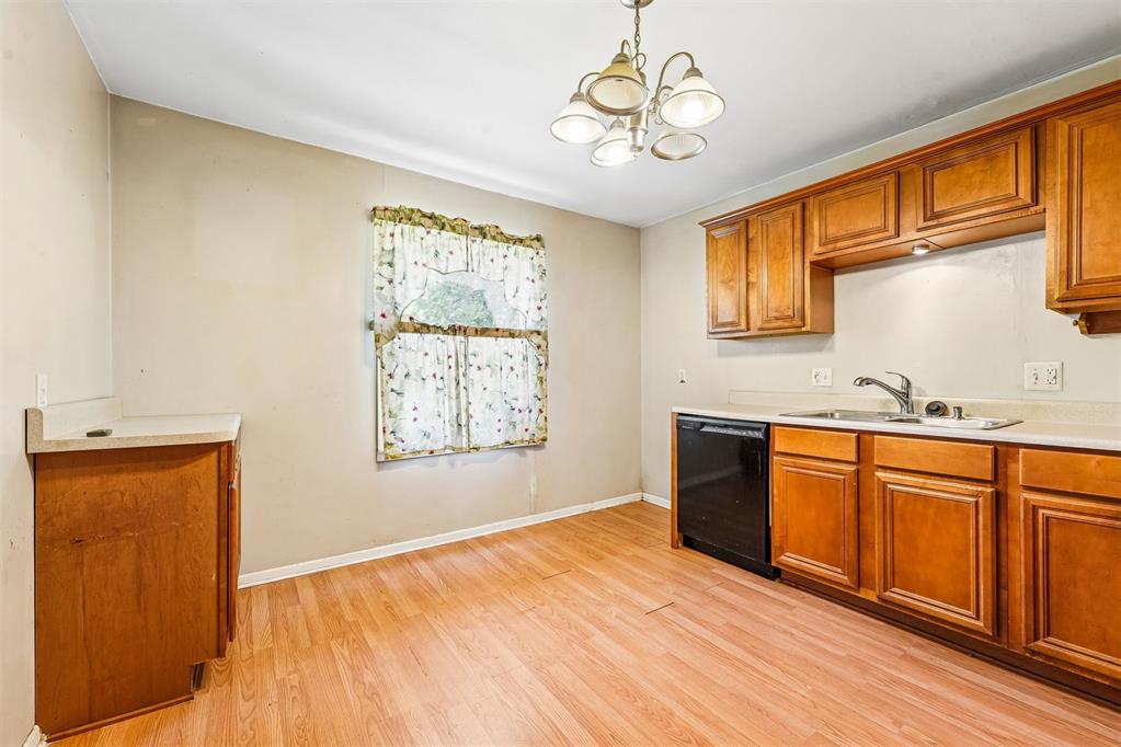 4001 Thomas Avenue Property Photo 11