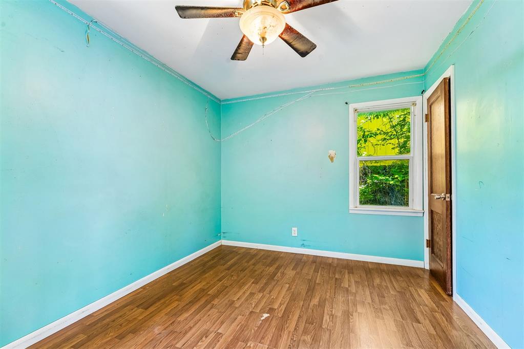 4001 Thomas Avenue Property Photo 14