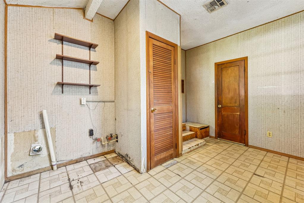 4001 Thomas Avenue Property Photo 18