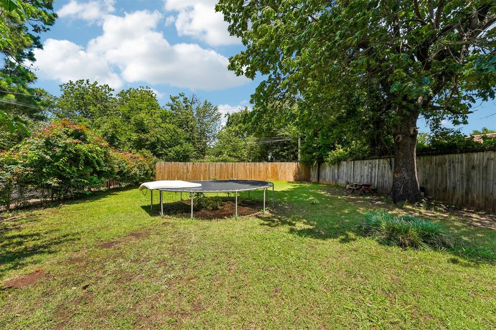 4001 Thomas Avenue Property Photo 23