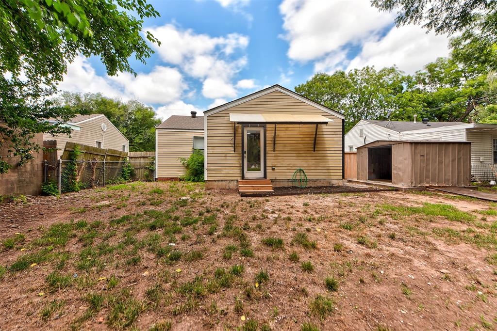 602 E Rickenbacker Drive Property Photo 33