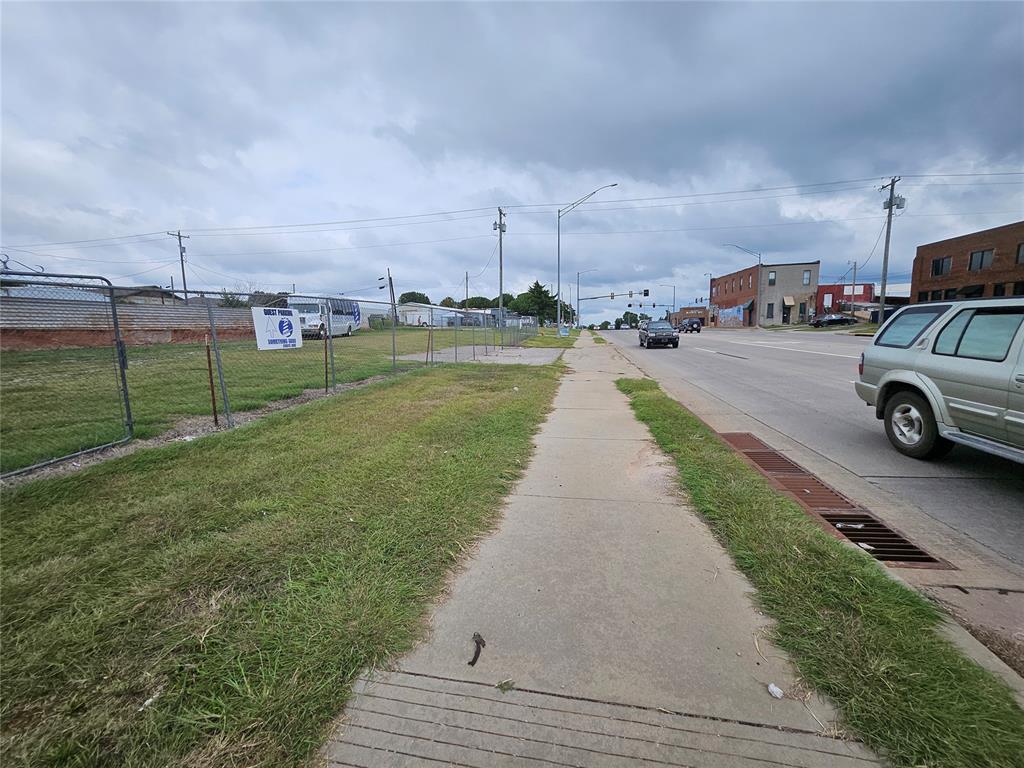 212 N Monroe Avenue Property Photo 8