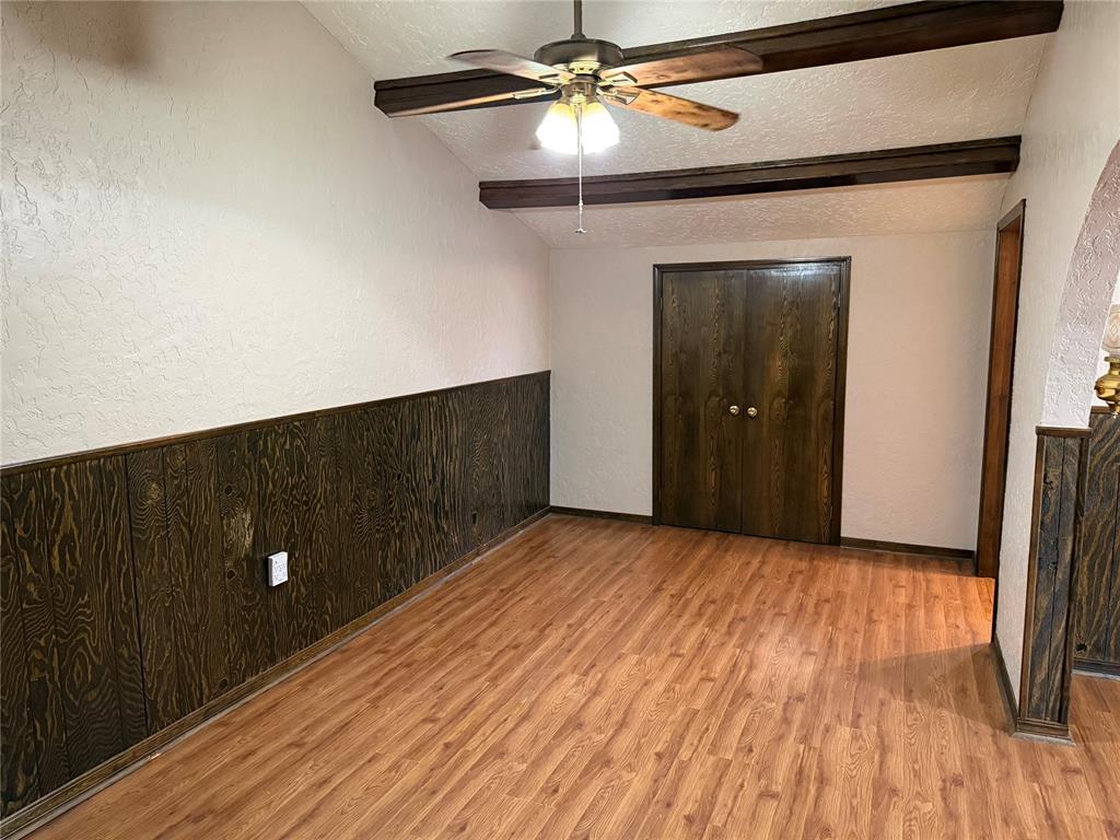 1233522 Property Photo 3