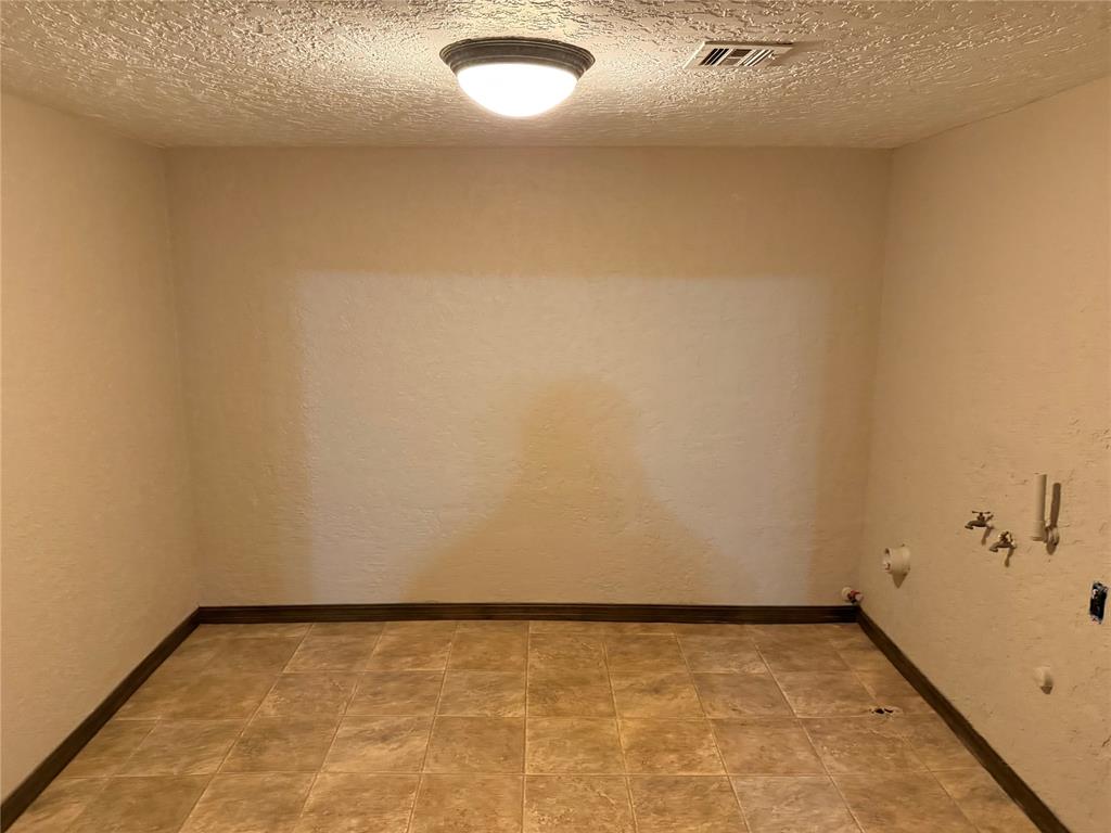 1233522 Property Photo 6