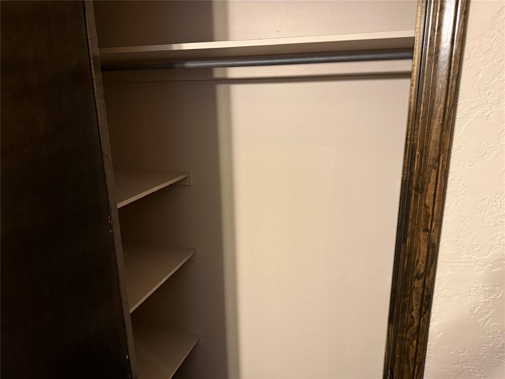 1233522 Property Photo 8