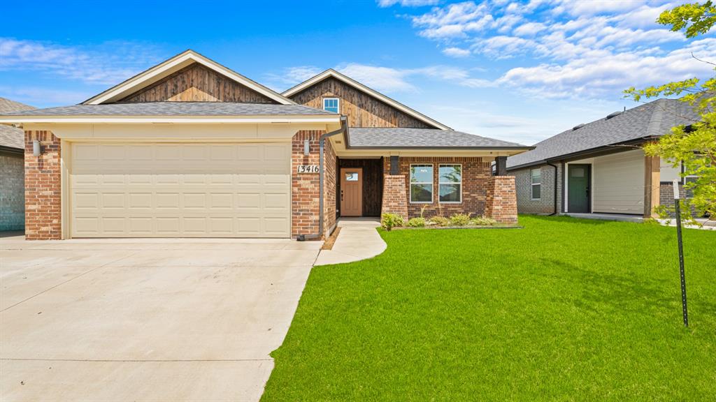 13416 Arrowhead Boulevard Property Photo 2