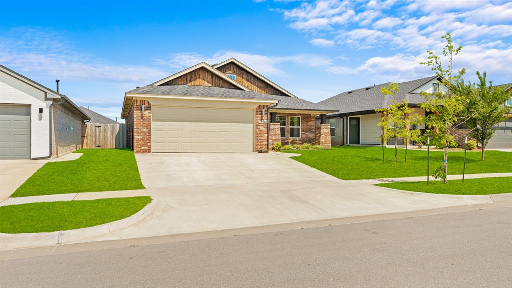 13416 Arrowhead Boulevard Property Photo 3