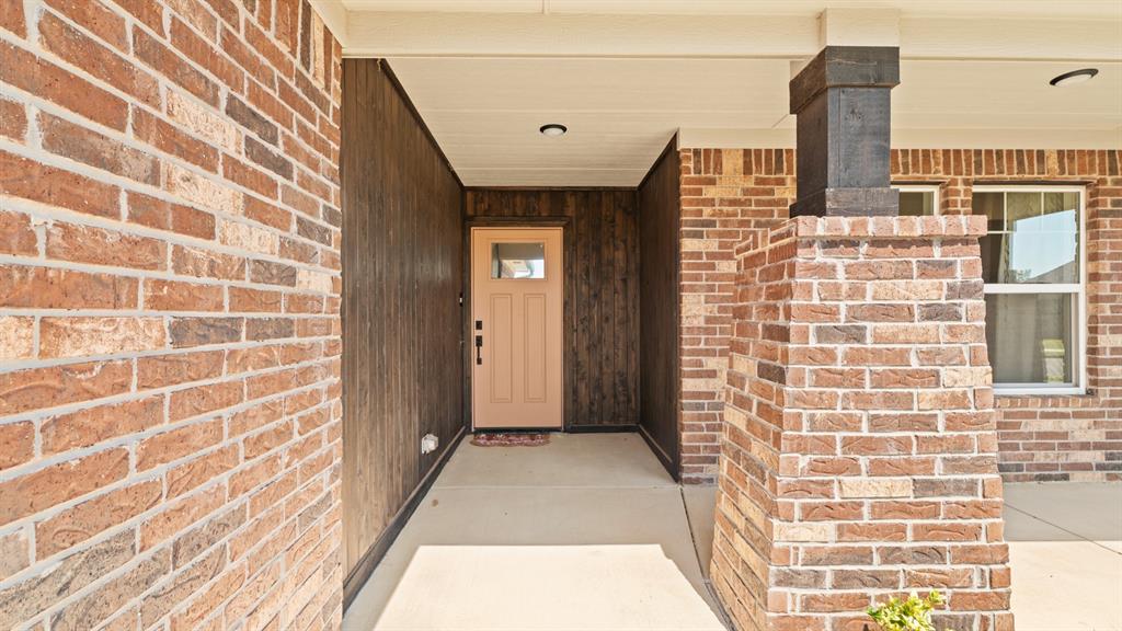13416 Arrowhead Boulevard Property Photo 5