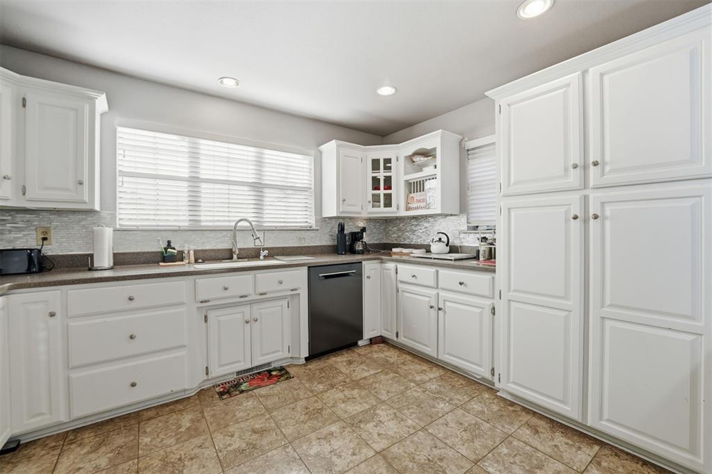 8717 Us Highway 183 Property Photo 18