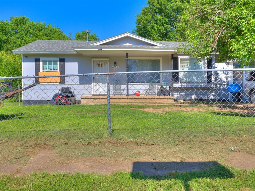 6242 N Cheyenne Avenue Property Photo 2