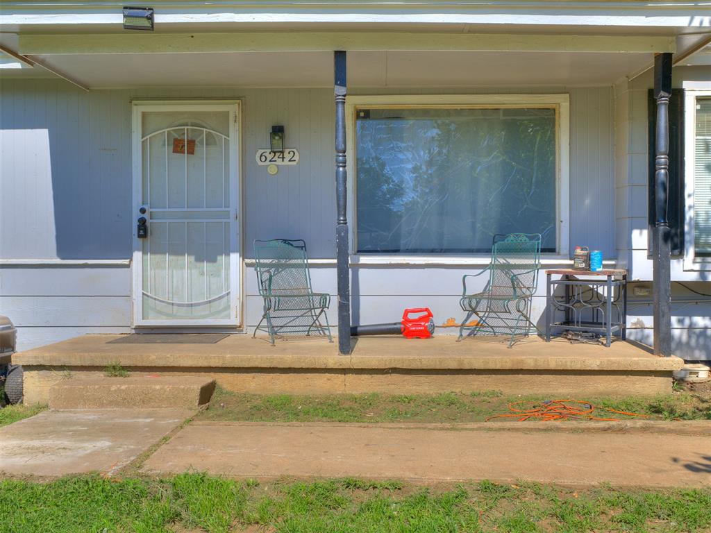 6242 N Cheyenne Avenue Property Photo 4