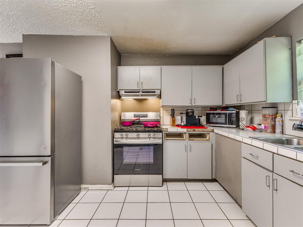 6242 N Cheyenne Avenue Property Photo 8