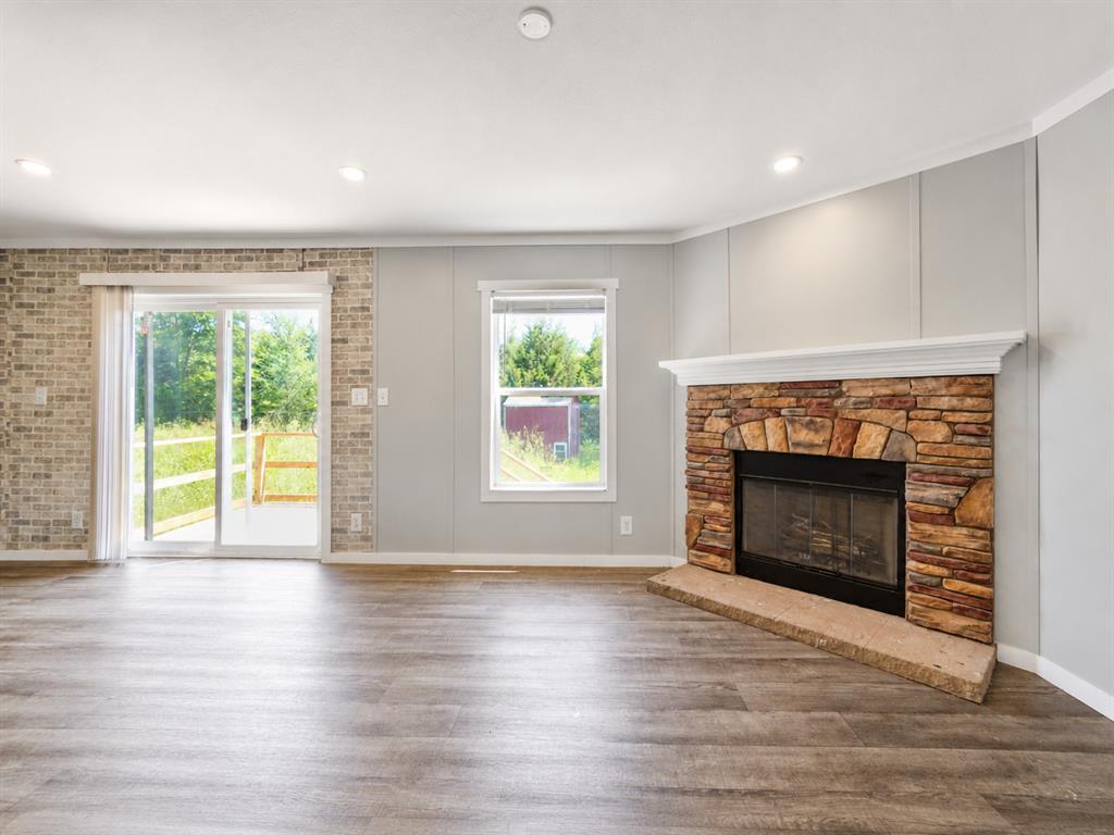 36509 Old Mills Road Property Photo 9