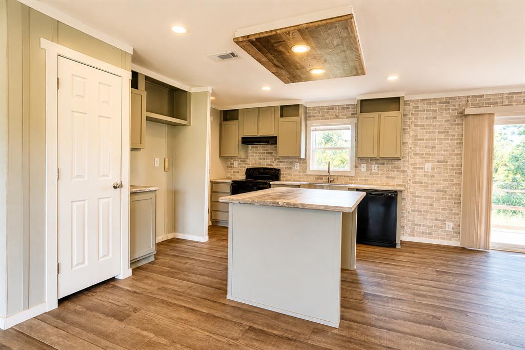 36509 Old Mills Road Property Photo 12