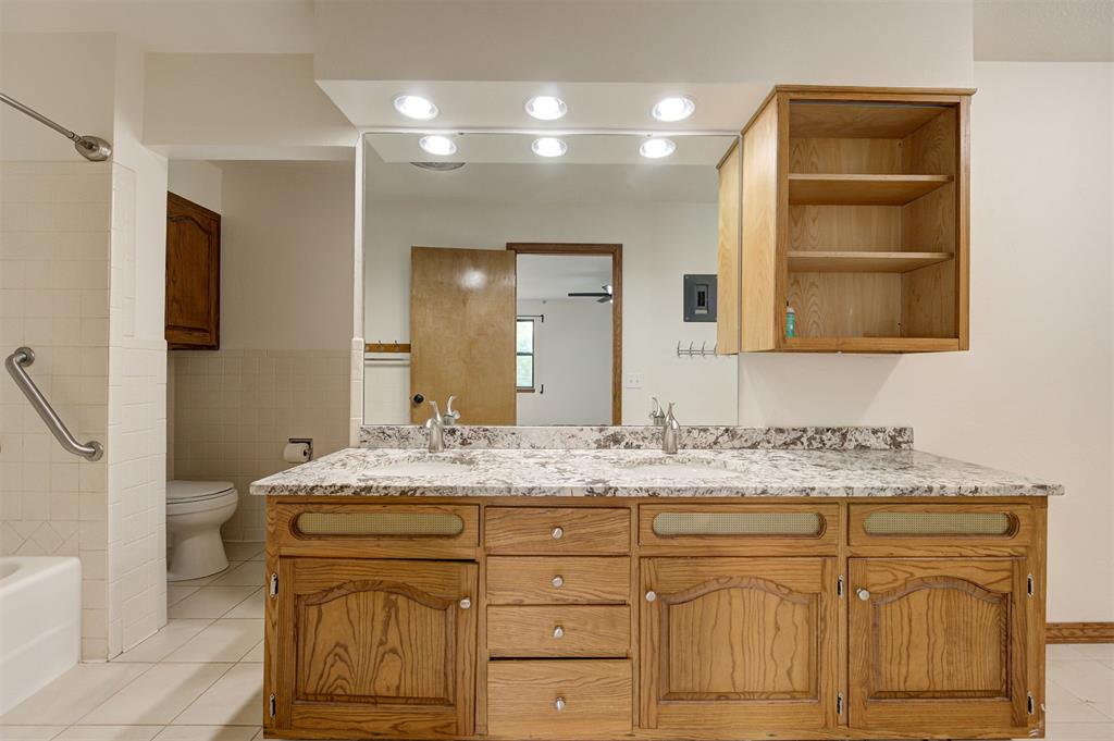 1839 E Pleasantview Lane Property Photo 20