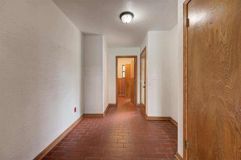 1839 E Pleasantview Lane Property Photo 25