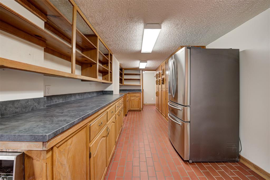 1839 E Pleasantview Lane Property Photo 9