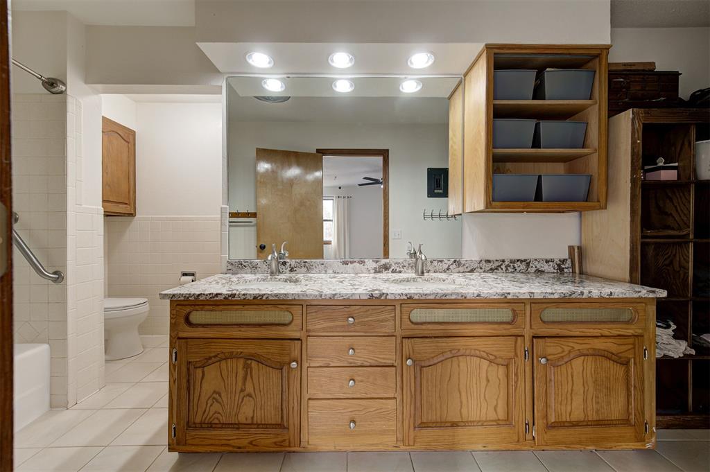 1839 E Pleasantview Lane Property Photo 13