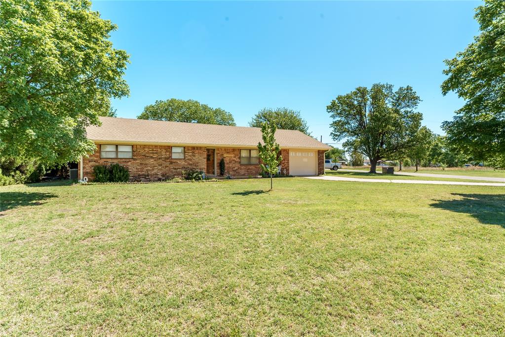 204 N Main Avenue Property Photo 1
