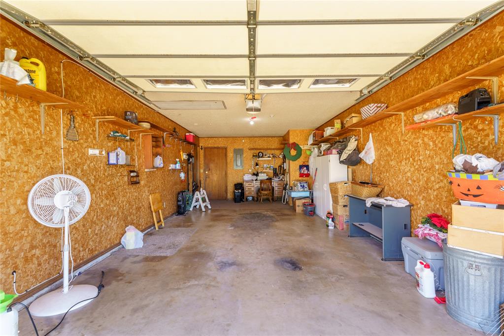 204 N Main Avenue Property Photo 4