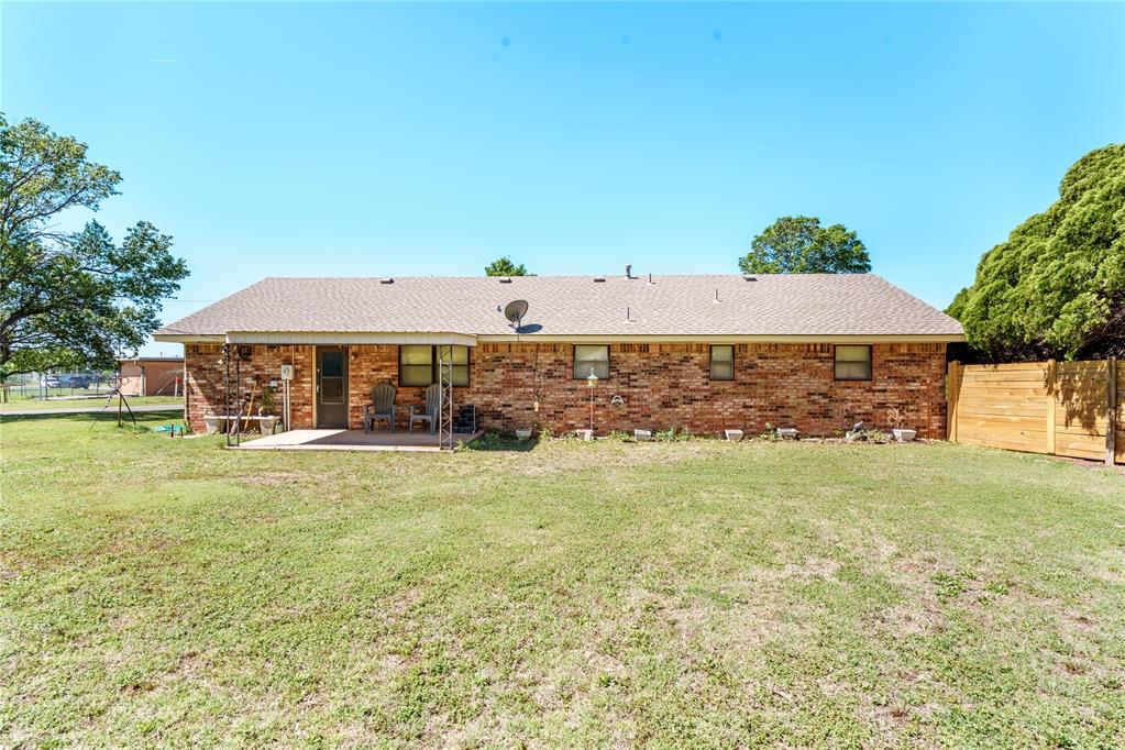 204 N Main Avenue Property Photo 7