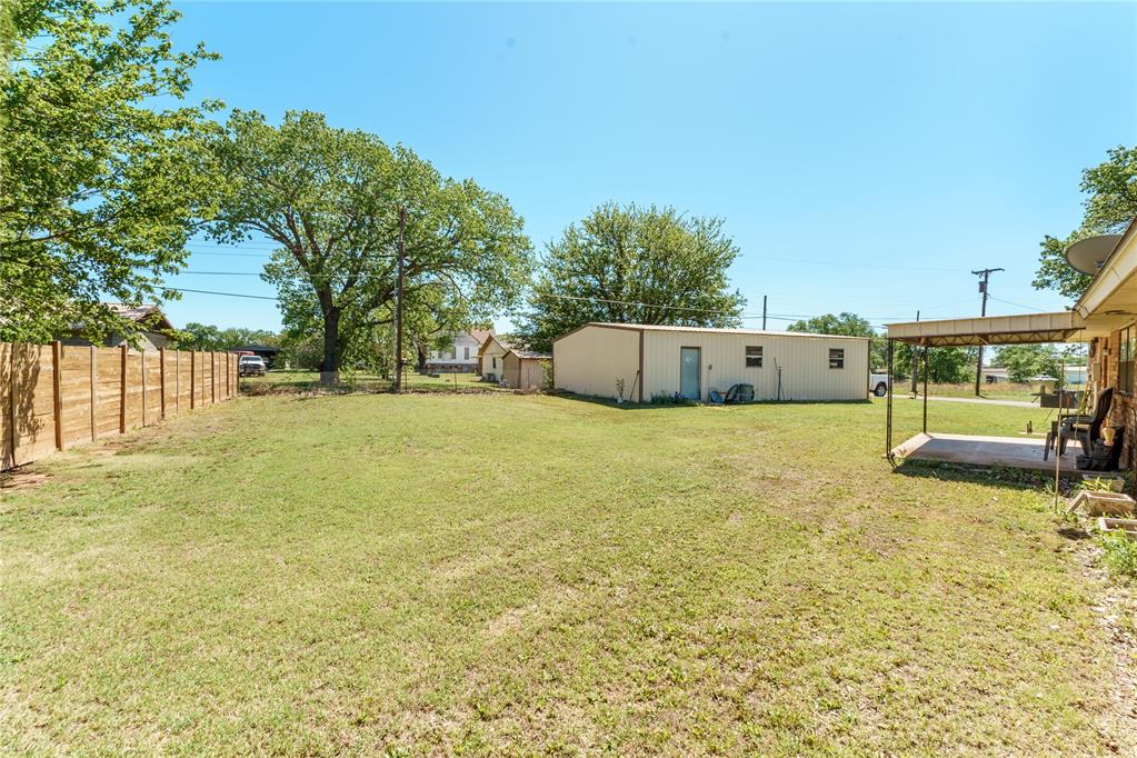 204 N Main Avenue Property Photo 11