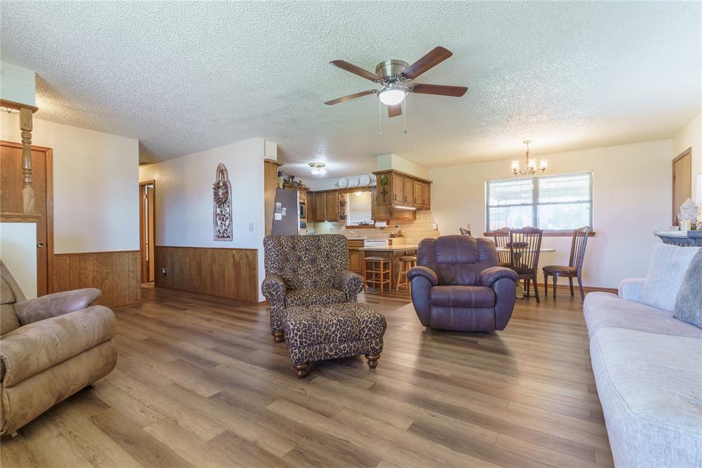 204 N Main Avenue Property Photo 23