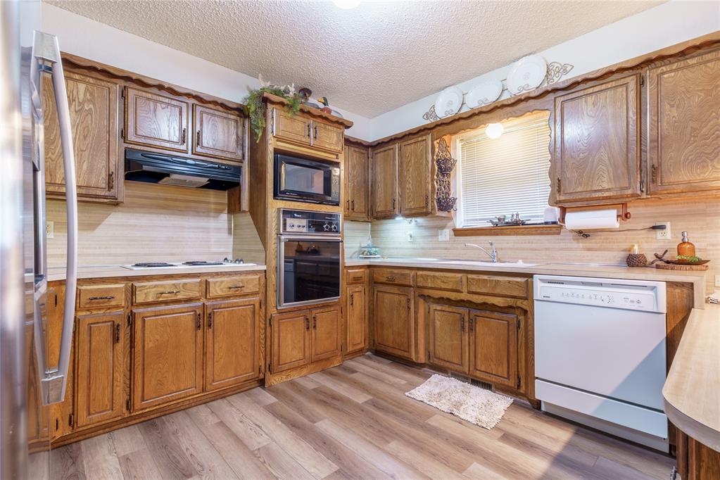 204 N Main Avenue Property Photo 31