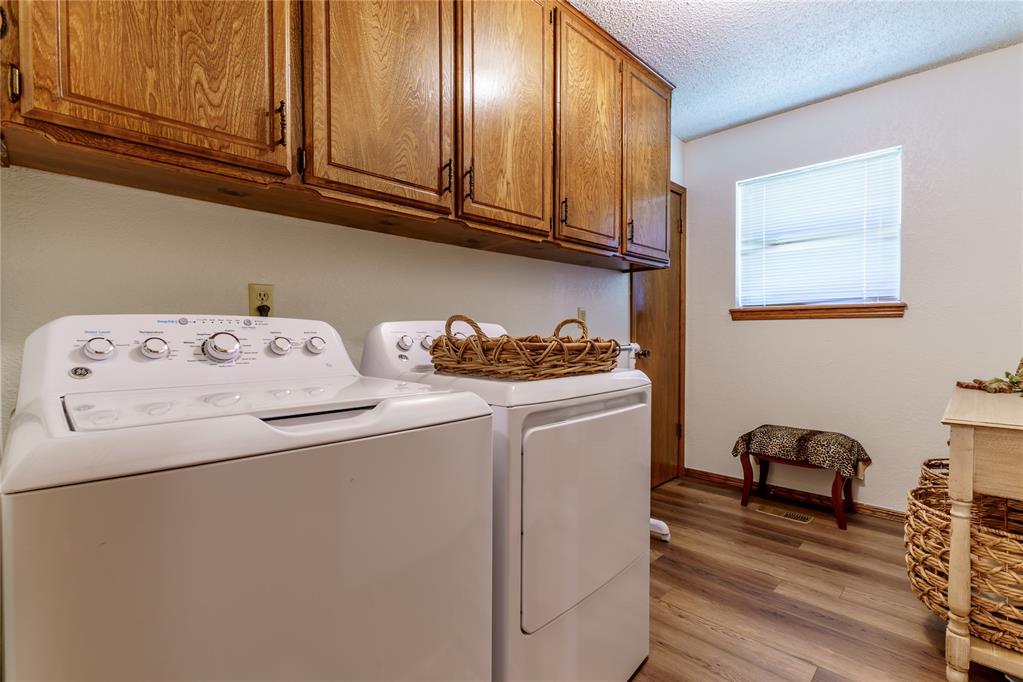 204 N Main Avenue Property Photo 35