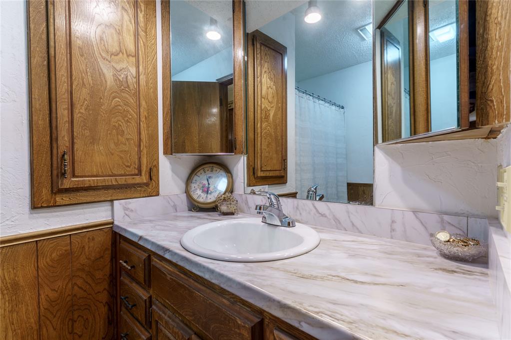 204 N Main Avenue Property Photo 36