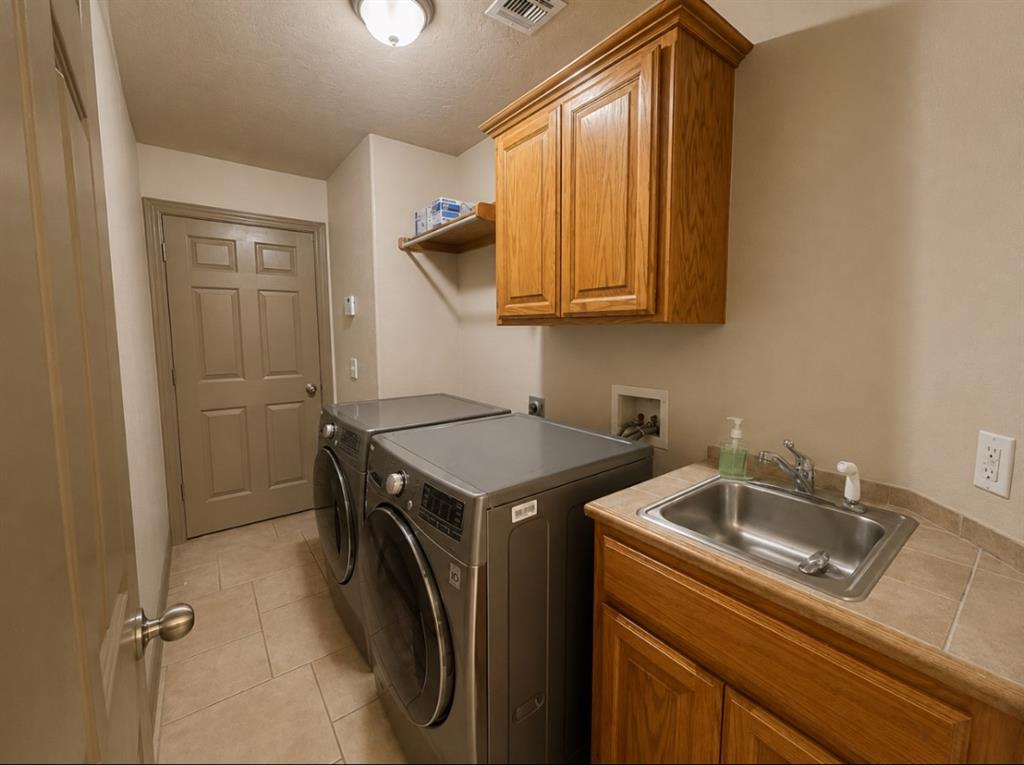1701 Dorothy Drive Property Photo 10