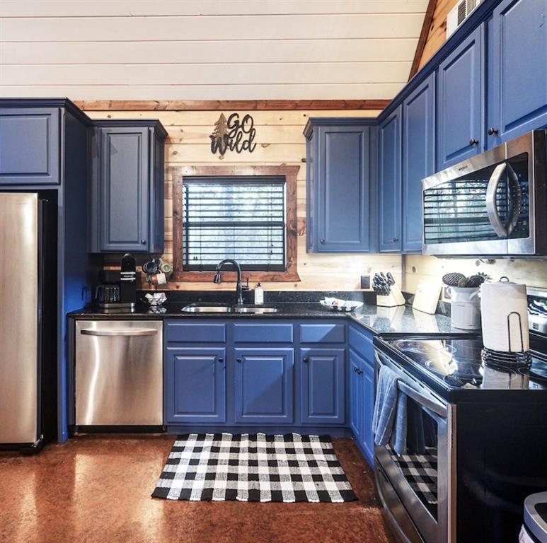 35 Bass Loop Property Photo 5