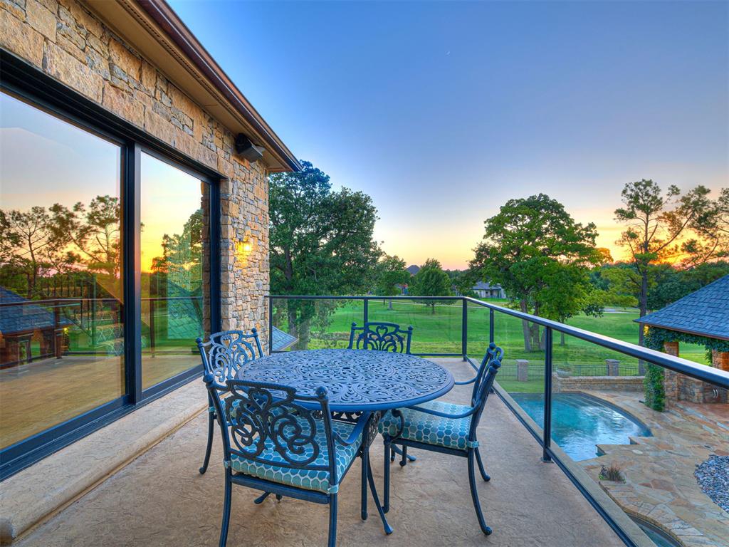 6401 Oak Tree Drive Property Photo 10