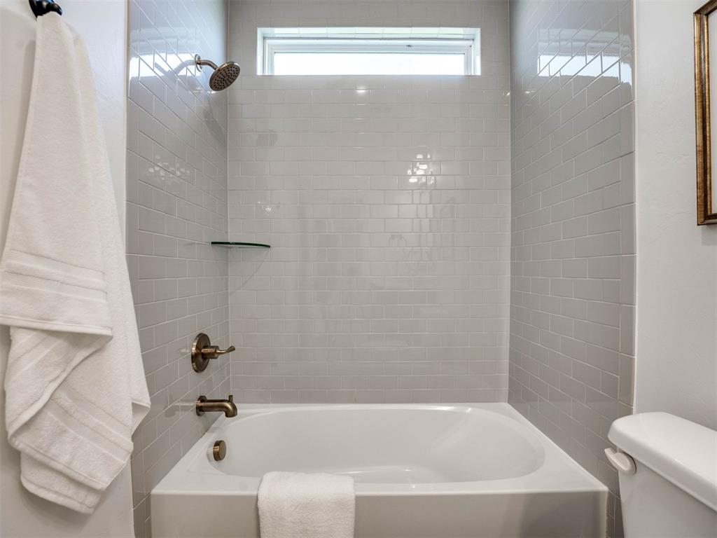 7713 Woods Edge Way Property Photo 32