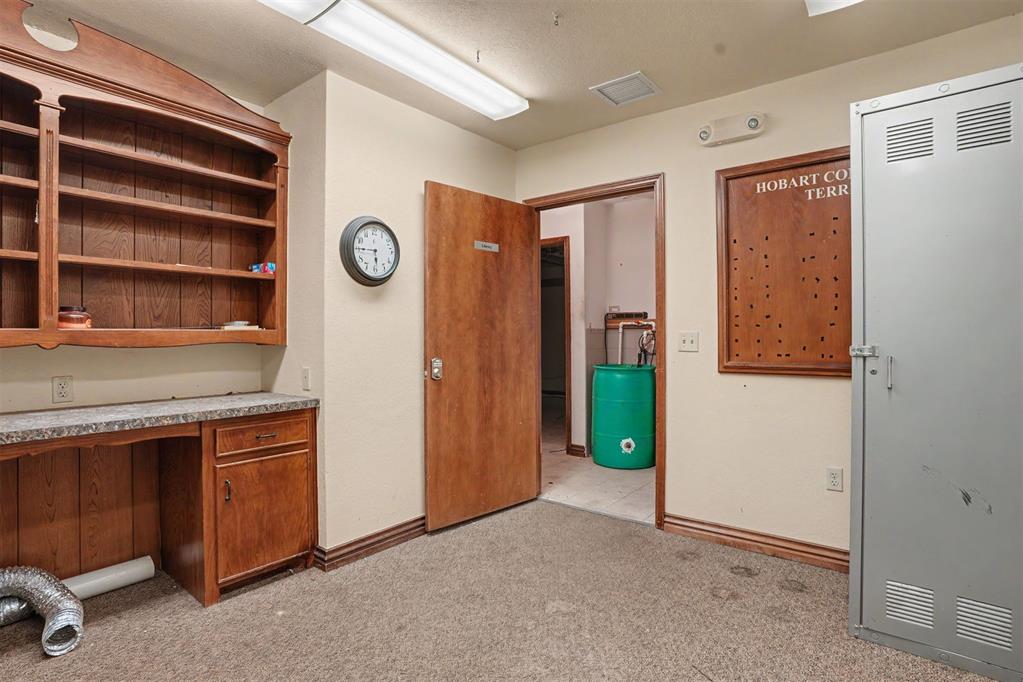1220 S Broadway Street Property Photo 27