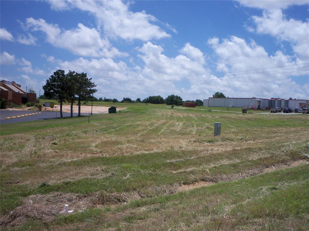 Weeden Drive Property Photo 5