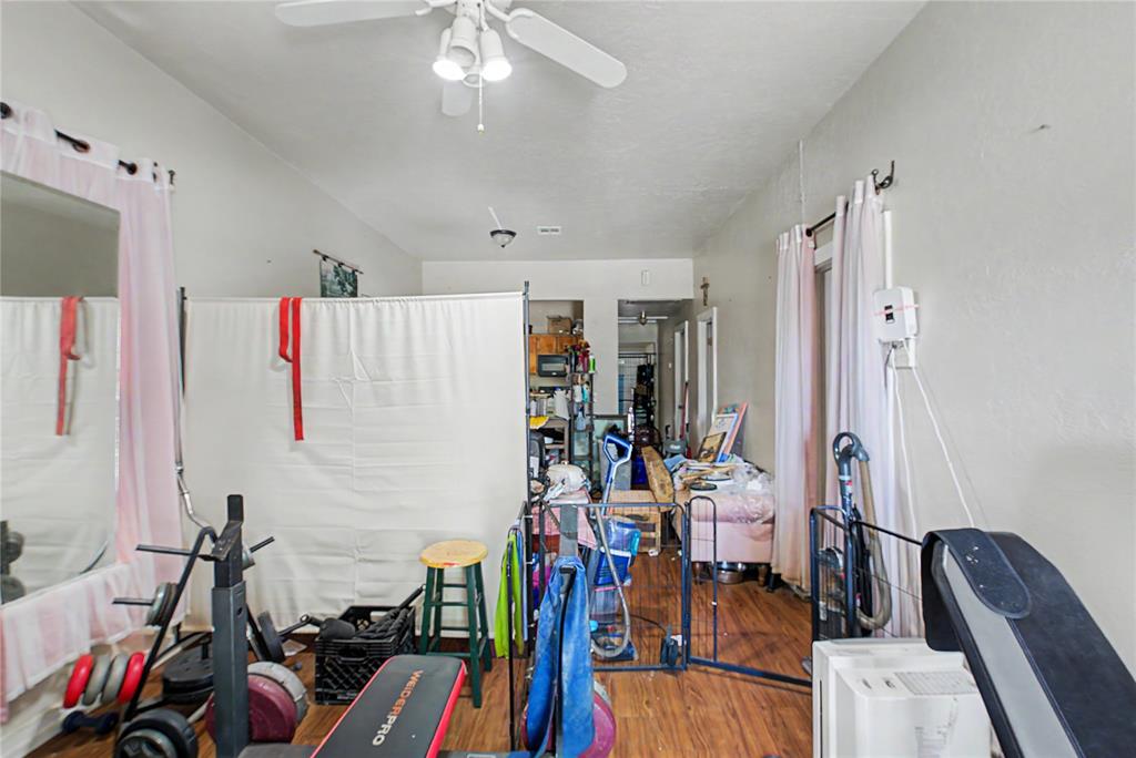 715 Nw Arlington Avenue Property Photo 3