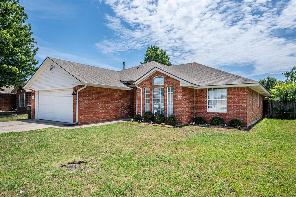 1713 Sumac Drive Property Photo 3