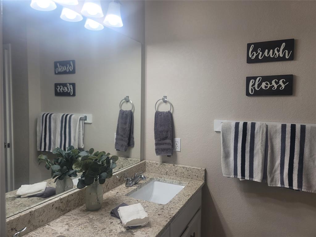 1713 Sumac Drive Property Photo 18