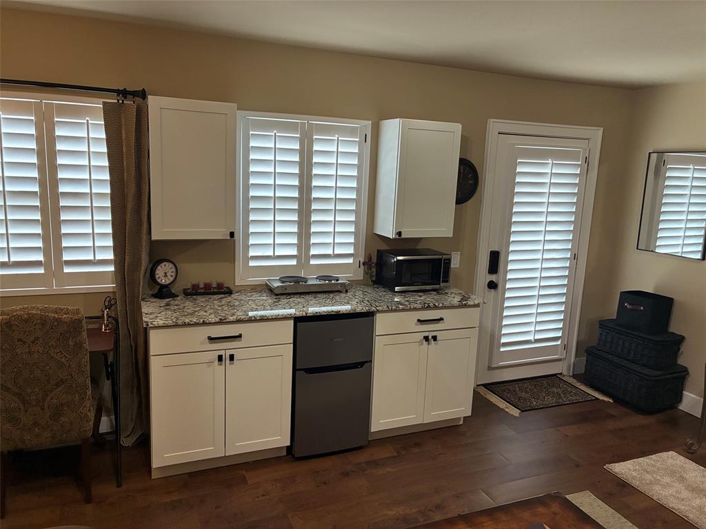 220 S Ponca Avenue Property Photo 6