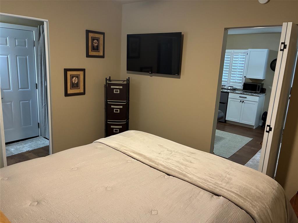 220 S Ponca Avenue Property Photo 16