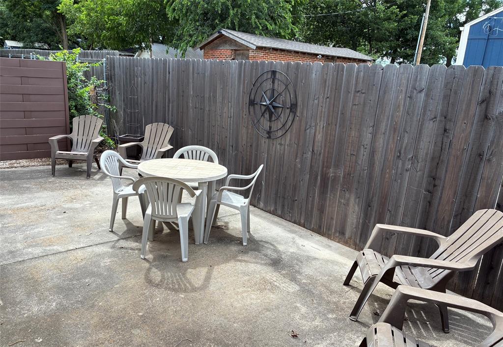 220 S Ponca Avenue Property Photo 21